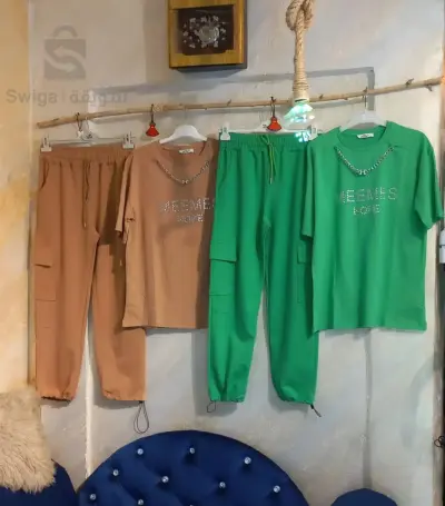 ملابس نسائية