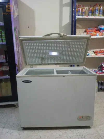 مبرد في حالة جيدة جداا