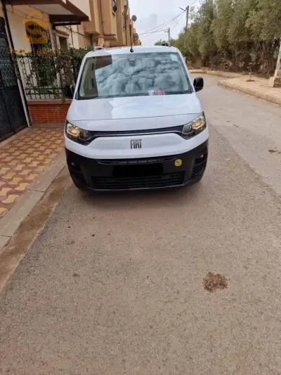 Fiat DOBLO 2023 Machi 76 alf 00 penture GRATUIT