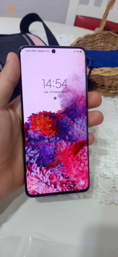 سامسونغ
s20 plus 5g 
8/256✅
habt caba 🔥