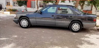 mercedas 300 d carre