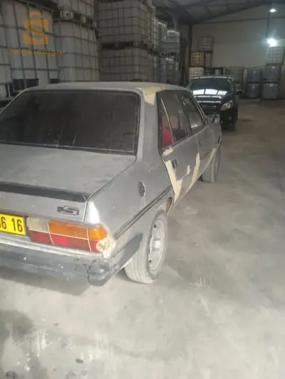 305