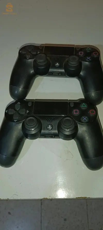 manettes PS4