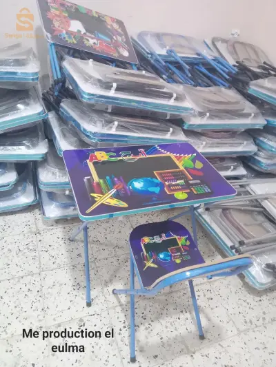 مكتب دراسة للاطفال بعدة الوان يشجع طفلك على الدراسة