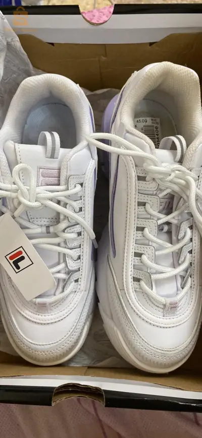 vende chaussures de femmes