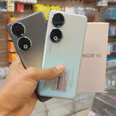 HONOR 90