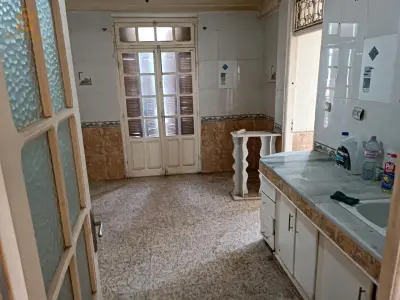 F4 à vendre
