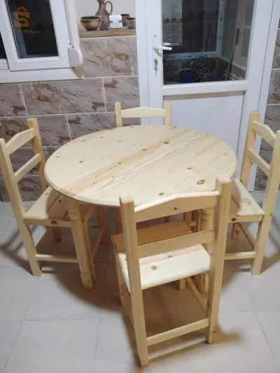 طاولة مطبخ