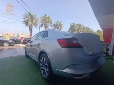 Renault Megane 2024 Intense