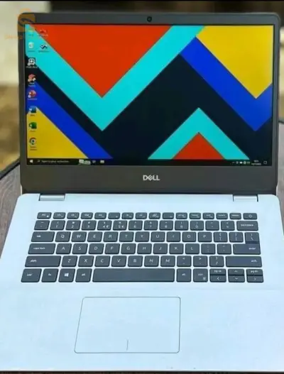 Laptop dell inspiron 5493
Processeur : i7-1065G7 1.50Ghz (8CPUs)
RAM: 8GB DDR4
SSD: 512 GB
Carte graphique: Nvidia GeForce M×250 with 2Gb ddr5 + intel UHD
État: 9/10