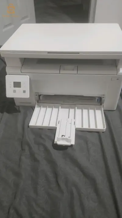 Je met en vente imprimante HP Multifonction Scanner photocopie impression noir et blanc .