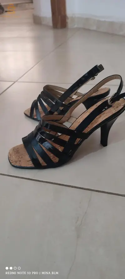 sandale neuve