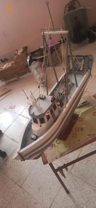 Maquette de bateau artisanal en Bois