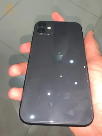 iPhone 11 black battery 98% very clean with box and warranty from apple  storage 64gb for sale
