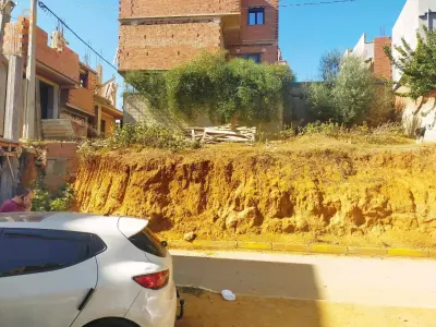 قطعة ارض