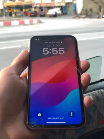 ايفون Xr فيسار قلاس أفون كولش ريقلو ستوكاج 64 رقم الهاتف 07.82.69.09.57