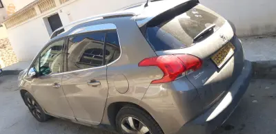 a vendre une 2008 peux roulé