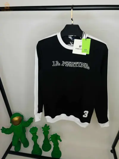 tricot avec monche