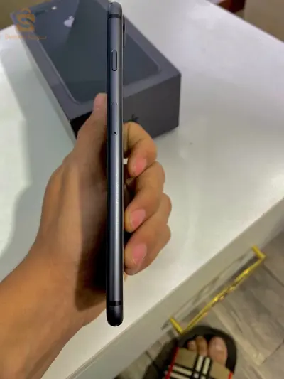 iPhone 8 Plus