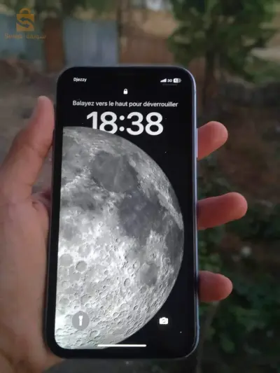 iphon xr m3awd affichour  
fc id act
trouton désactive
batterie 77