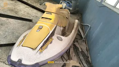 Jet ski piece