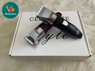 🤩🎁 Promotion 🤩🎁

🔴 آلة الحلاقة المحترفة براون و زيد معاها بطارية مهداة مجاناا.
🔴Modèle référence  : BRAUN BR-941
0 دج ❤️🎁😍
🔴