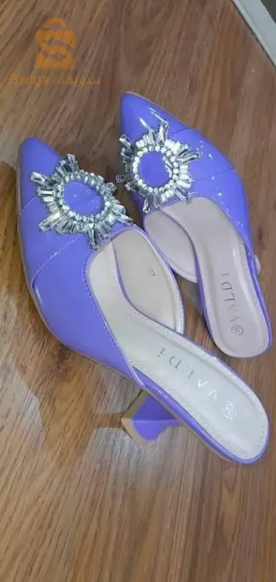 chaussures et escarpins et sandales