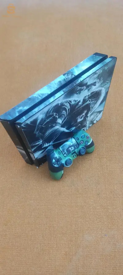 PS4 Slim