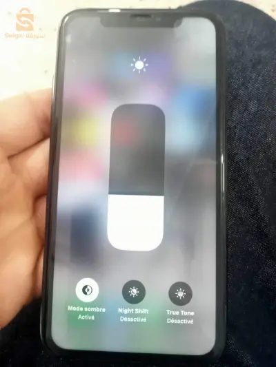 سلام عليكم iPhone xr 9/10