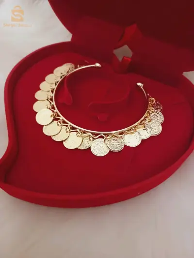 chevillere louiza