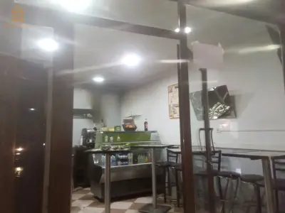Coffee shop meublé en location ou magasin seulement