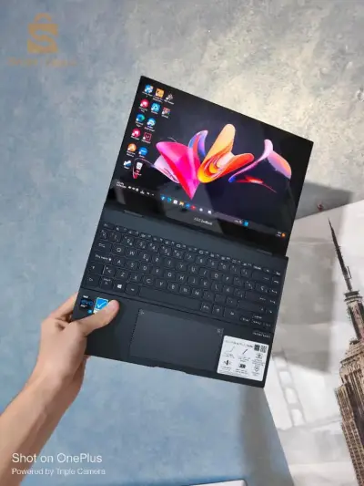 ASUS : UX363 Tactile & Repliable