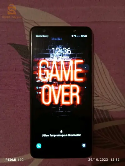 Samsung A7 2018 128/4 écran super amolad