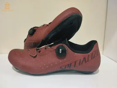 chaussures specialized pointure 42 pour vélo course