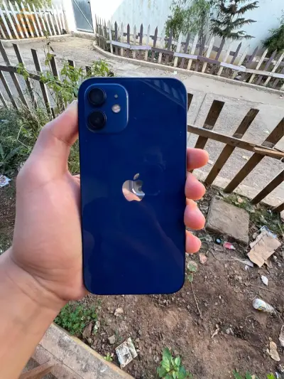 iPhone 12