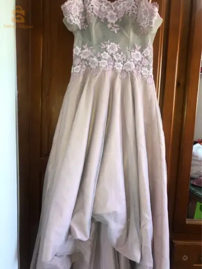 deux robes robes soirée 
violet robe princesse 12000da
robe longue bleu  4000da