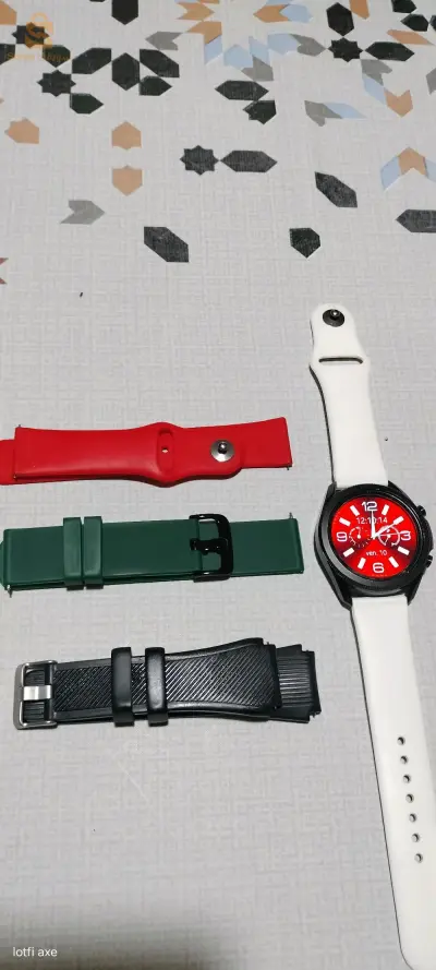 A vendre montre Galaxy watch 3 presque neuf