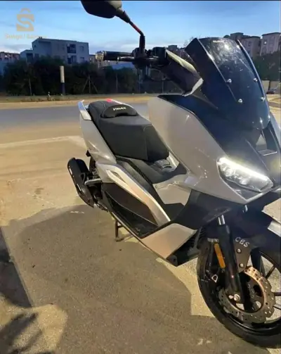 vmax 200cc  2021