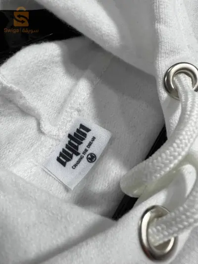 sweatshirt oversize everywhere in al marhba bkhawti prix: 2200da guI
High quality 100% cotton