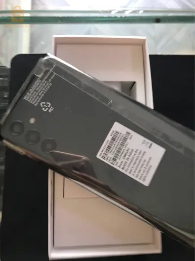 Samsung M13