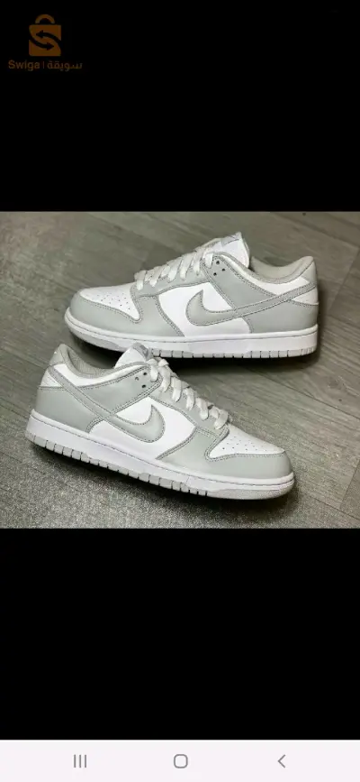 Nike air force dunk low  gris et noir