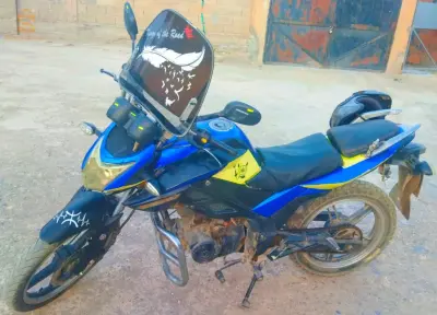 viva motors 200cc 6vitesses année 2015