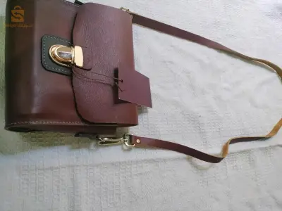 sacs famme cuire vachette matière viritable livraison disponible à domicile express avec samex porté votre objet facilement