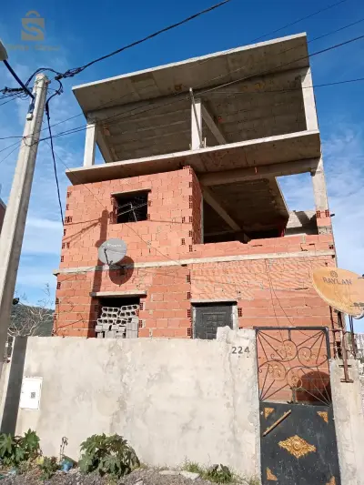 villa semi fini à lfakharine annaba