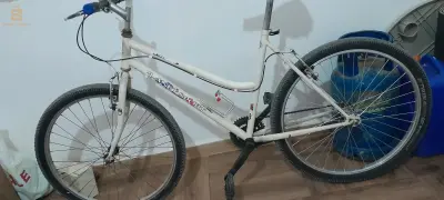 velo شابة و نقية تع زوالي  
0781582130