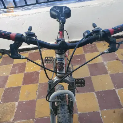 vélo DECATHLON