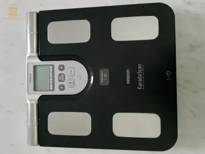 pèse personne omron avec calculateur de la masse graisseuse