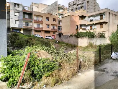 terrain a vendre Au centre ville de Bejaia