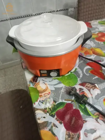 سعيدة