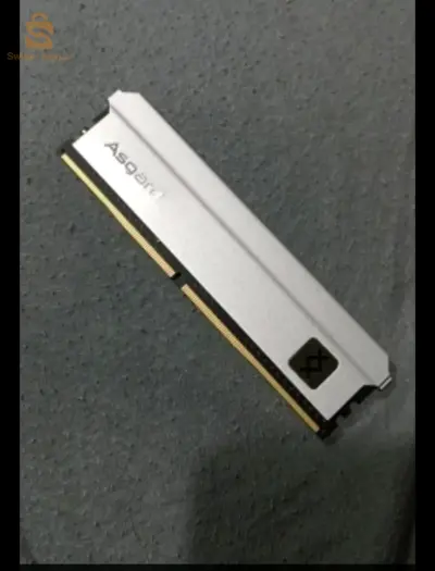 RAM8 G DDR4.V3200